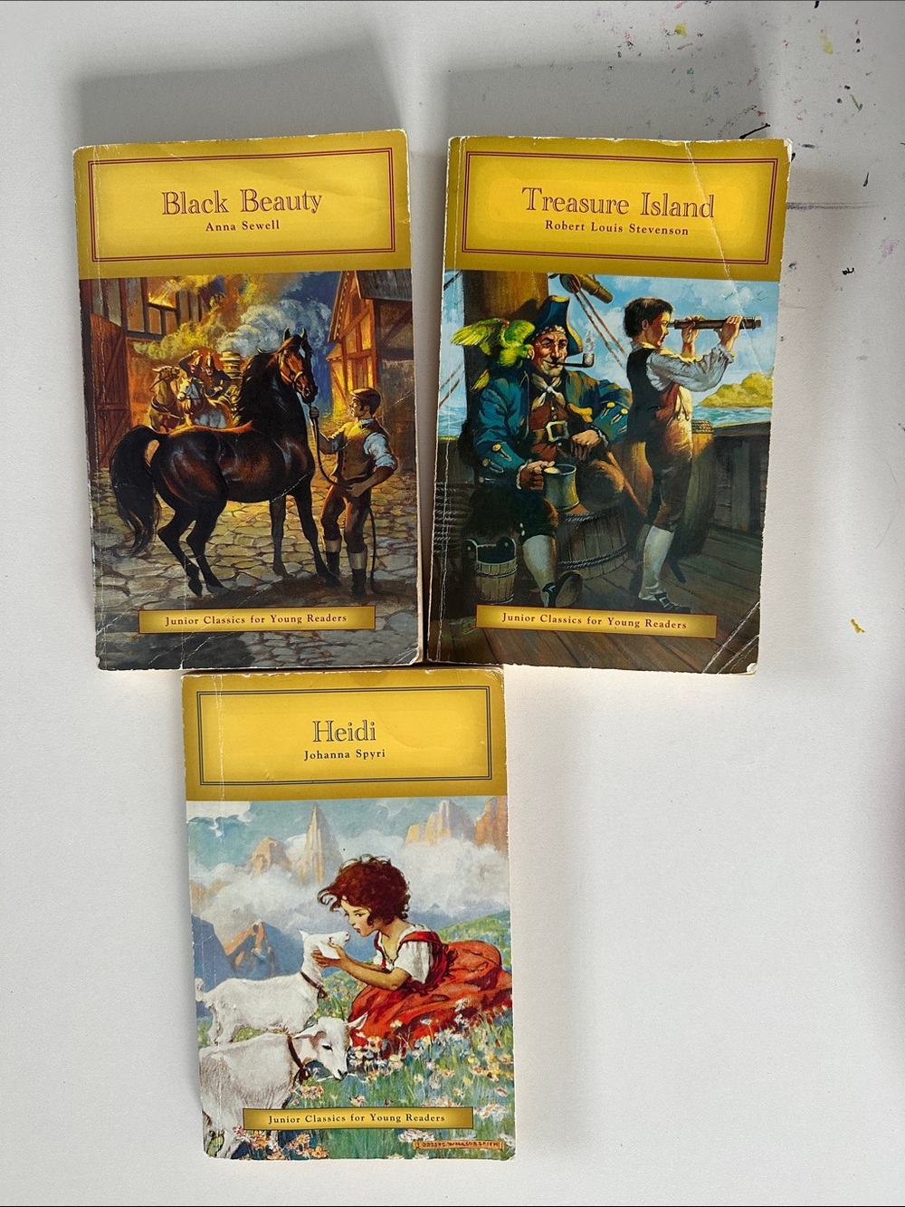 Junior Classics Set for Young Readers – Yellow Cover (3-Book Bundle)